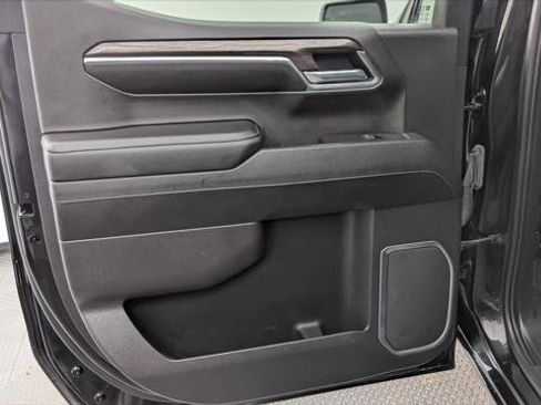 Used 2023 Chevrolet Silverado 1500 LTZ AWD/4WD image 16