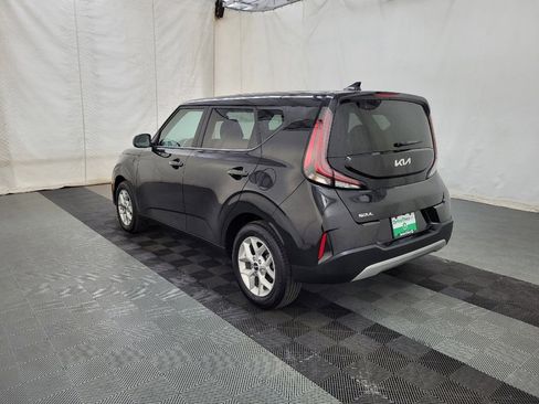 Used 2025 Kia Soul LX w/ LX Technology Package image 5