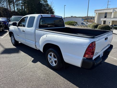 Used 2013 Toyota Tacoma 2WD Access Cab image 5
