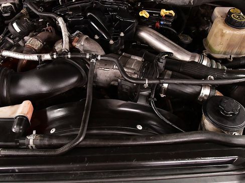 Used 2017 Ford F550 2WD Regular Cab Super Duty image 28