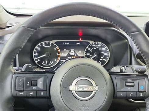 Used 2022 Nissan Rogue SL w/ SL Premium Package FWD image 16