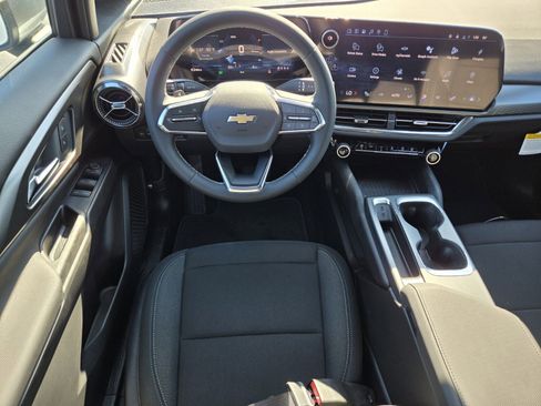 New 2026 Chevrolet Equinox EV LT image 10