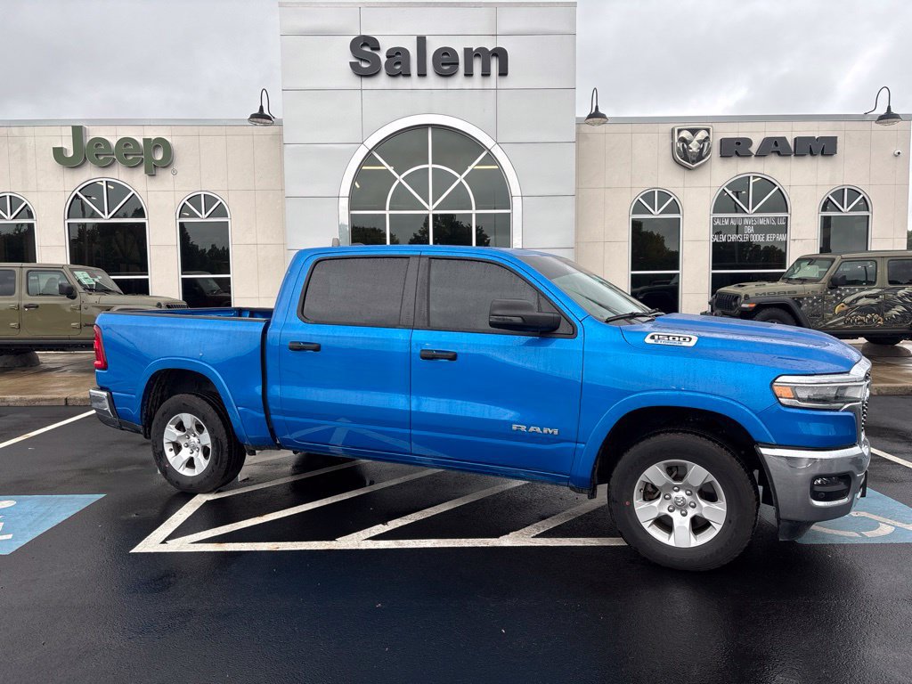 Used 2025 RAM 1500 Big Horn AWD/4WD image 1