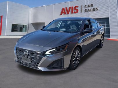 Used 2024 Nissan Altima 2.5 SV