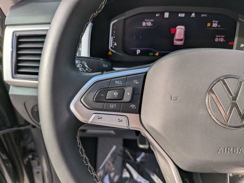 Used 2023 Volkswagen Atlas SEL AWD/4WD image 29