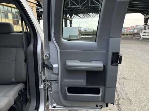 Used 2005 Ford F150 STX image 46