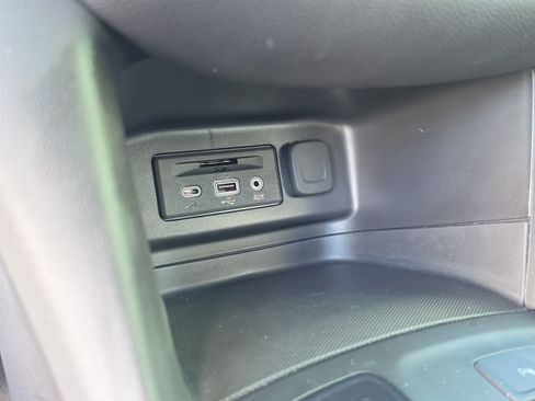 Used 2024 Chevrolet Equinox RS w/ RS Leather Package FWD image 28