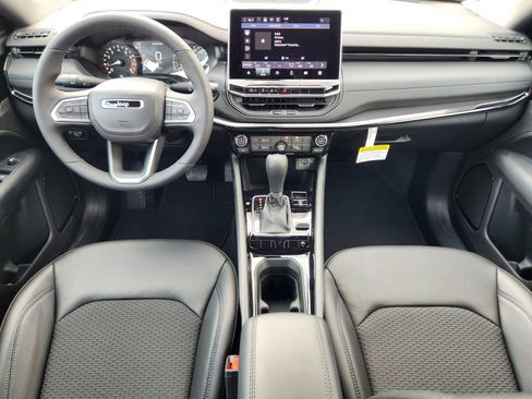 New 2026 Jeep Compass Latitude AWD/4WD image 23