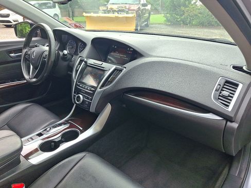 Used 2015 Acura TLX V6 image 11
