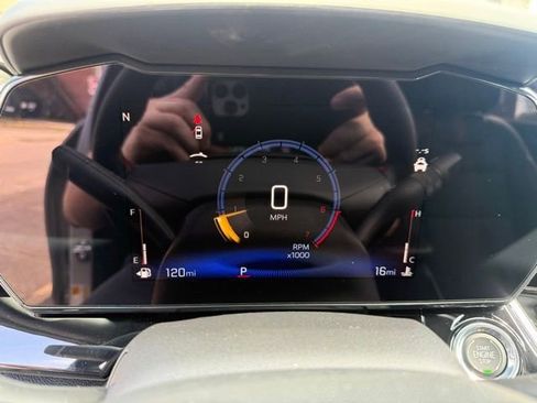 New 2026 Chevrolet Trax RS w/ Sunroof Package image 24