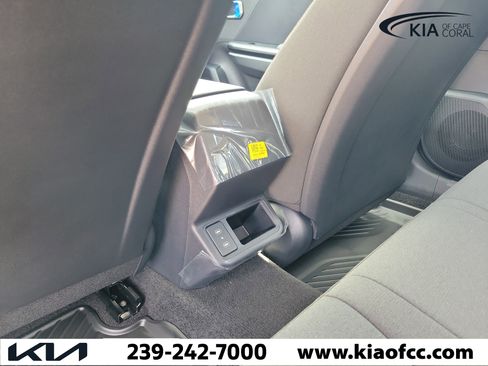 New 2026 Kia K4 FWD image 13