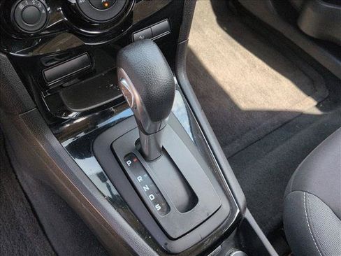 Used 2014 Ford Fiesta SE w/ Equipment Group 201A FWD image 9