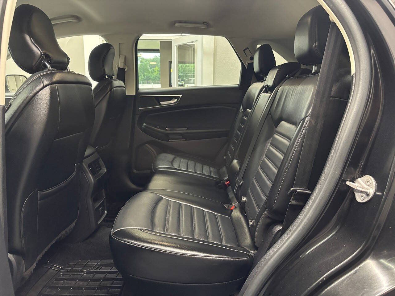 Used 2015 Ford Edge SEL w/ Equipment Group 201A AWD/4WD image 19