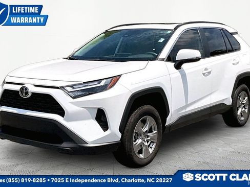 Used 2025 Toyota RAV4 XLE w/ Convenience Package FWD image 3