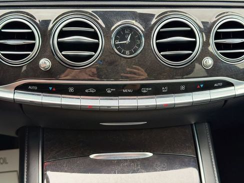 Used 2018 Mercedes-Benz S 560 4MATIC Sedan image 46