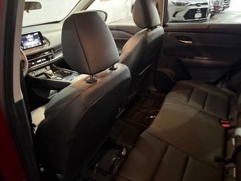 Certified 2025 Nissan Rogue SV w/ SV Premium Package FWD image 28