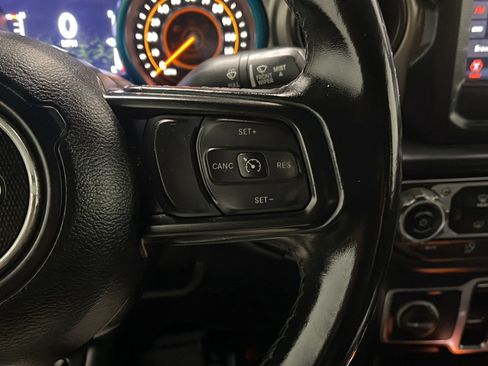 Used 2020 Jeep Wrangler Unlimited Sport S AWD/4WD image 7