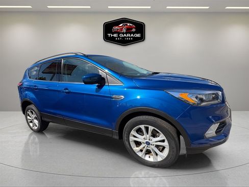 Used 2018 Ford Escape SEL w/ Ford Safe & Smart Package image 9