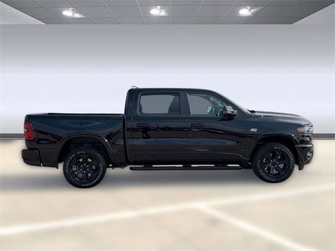 New 2026 RAM 1500 4x4 Crew Cab image 8