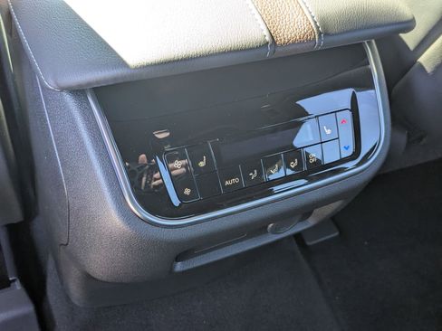 New 2026 Nissan Armada Platinum Reserve image 28