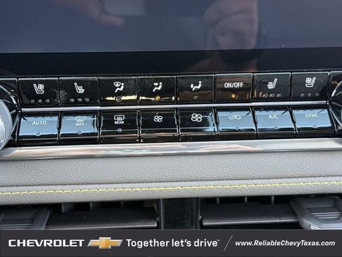 Used 2026 Chevrolet Colorado ZR2 w/ Technology Package image 25