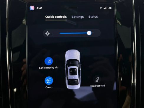 Used 2023 Volvo S60 T8 Plus image 48