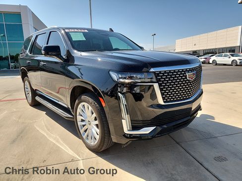 Used 2024 Cadillac Escalade Luxury RWD image 1