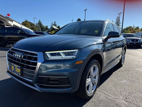 Used 2018 Audi Q5 2.0T Premium Plus w/ Premium Plus Package image 3