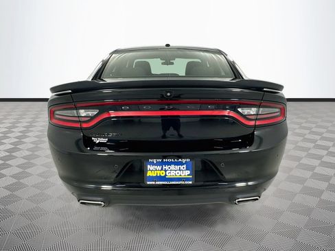 Certified 2022 Dodge Charger SXT w/ Blacktop Package RWD image 6