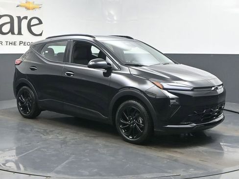 New 2027 Chevrolet Bolt RS w/ Technology Package FWD image 6