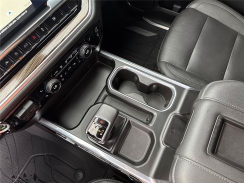 Used 2022 Chevrolet Silverado 1500 RST w/ Redline Edition AWD/4WD image 28
