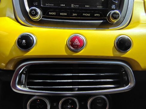 Used 2016 FIAT 500X Lounge image 21