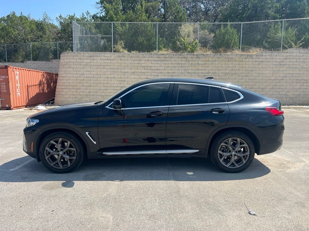 Certified 2024 BMW X4 xDrive30i w/ Premium Package AWD/4WD image 4