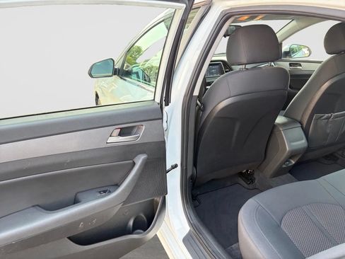 Used 2018 Hyundai Sonata SEL FWD image 14