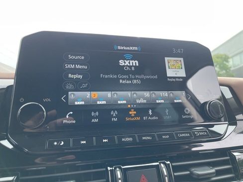 New 2025 Nissan Pathfinder Platinum w/ Cargo Package image 14