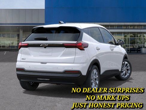 New 2027 Chevrolet Bolt LT w/ Comfort Package FWD image 4
