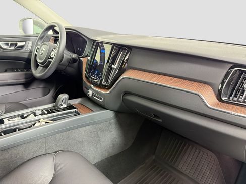 Used 2023 Volvo XC60 B5 Plus w/ Protection Package Premier image 29