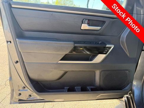 Used 2024 Toyota Tundra Limited AWD/4WD image 19