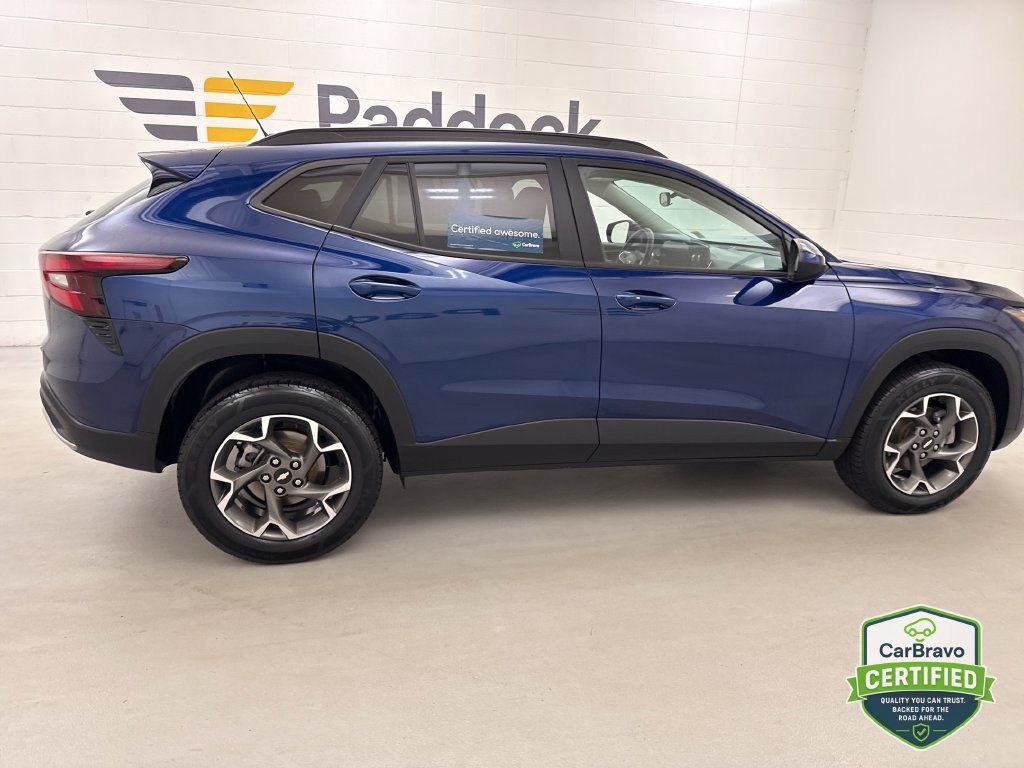 Certified 2024 Chevrolet Trax LT w/ Driver Confidence Package FWD image 8