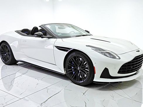 Used 2024 Aston Martin DB12 Convertible RWD image 24