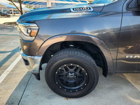 Used 2019 RAM 1500 Laramie RWD image 7
