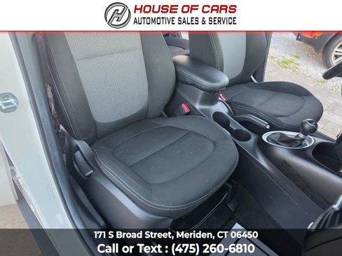 Used 2018 Kia Soul + FWD image 43