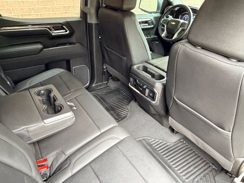 Used 2023 Chevrolet Silverado 1500 LTZ w/ LTZ Convenience Package II AWD/4WD image 27