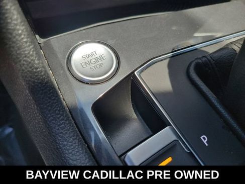 Used 2020 Volkswagen Tiguan SE FWD image 26