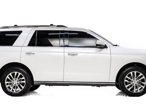 Used 2018 Ford Expedition Limited w/ Equipment Group 301A image 5