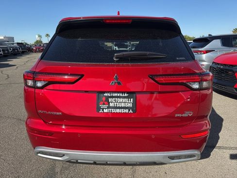 New 2025 Mitsubishi Outlander SEL image 6