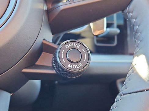 New 2026 Porsche Cayenne S image 16