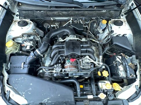 Used 2011 Subaru Outback 3.6R Limited image 41