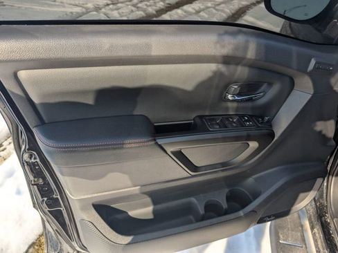 Used 2023 Nissan Titan PRO-4X w/ Pro-4x Convenience Package image 14