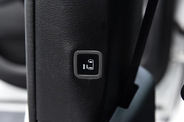 Used 2023 Chrysler Pacifica Touring-L w/ S Appearance Package FWD image 28